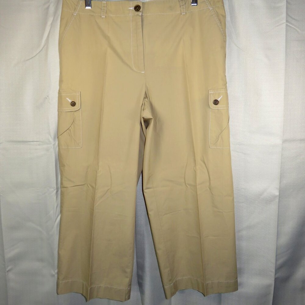 Lands’ End Straight Leg Cargo Khaki Women’s Capri Pants Size 14 Waist 36 inches